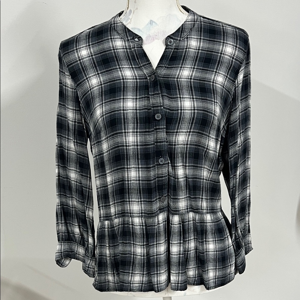 Abercrombie & Fitch Plaid Button-Up Women's Top